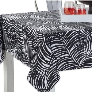 Kauai Indoor/Outdoor Tablecloth Black & White 60” x 84”